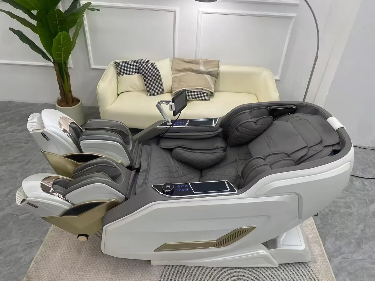 iRELAX Active Massagesessel in White – Detail des Beinbereichs